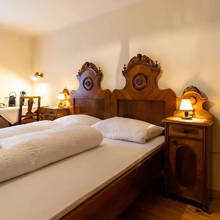 Gaestehaus Goldener Stern Zajazd