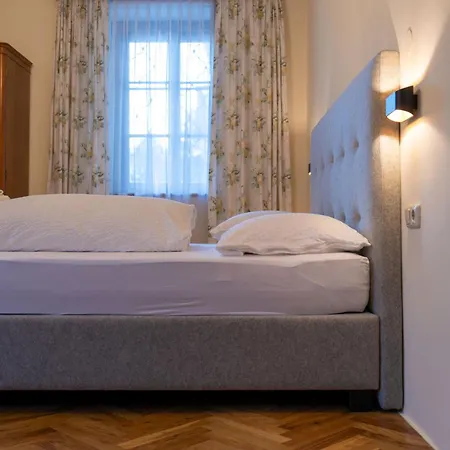 Mini-hôtel Gaestehaus Goldener Stern *