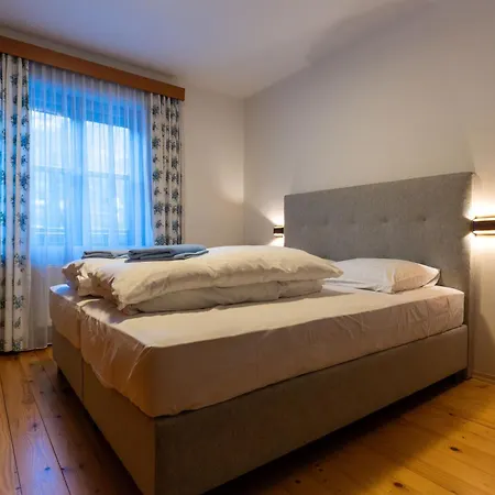 Gaestehaus Goldener Stern Penzion Lienz