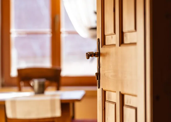 Gaestehaus Goldener Stern 利恩茨