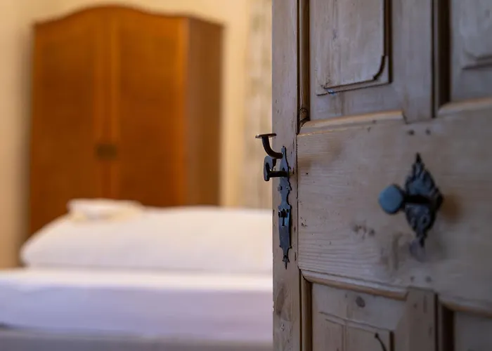 Gaestehaus Goldener Stern 利恩茨