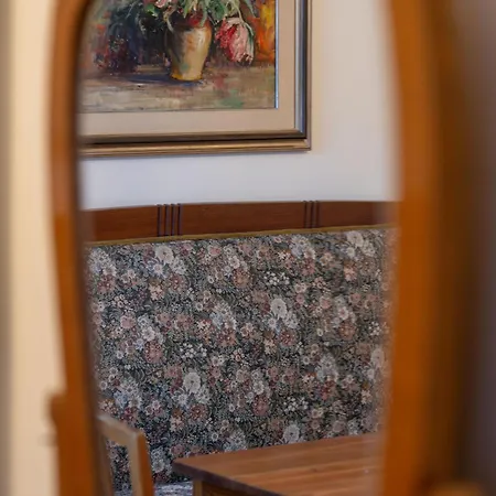 Han/Misafirhane Gaestehaus Goldener Stern Lienz